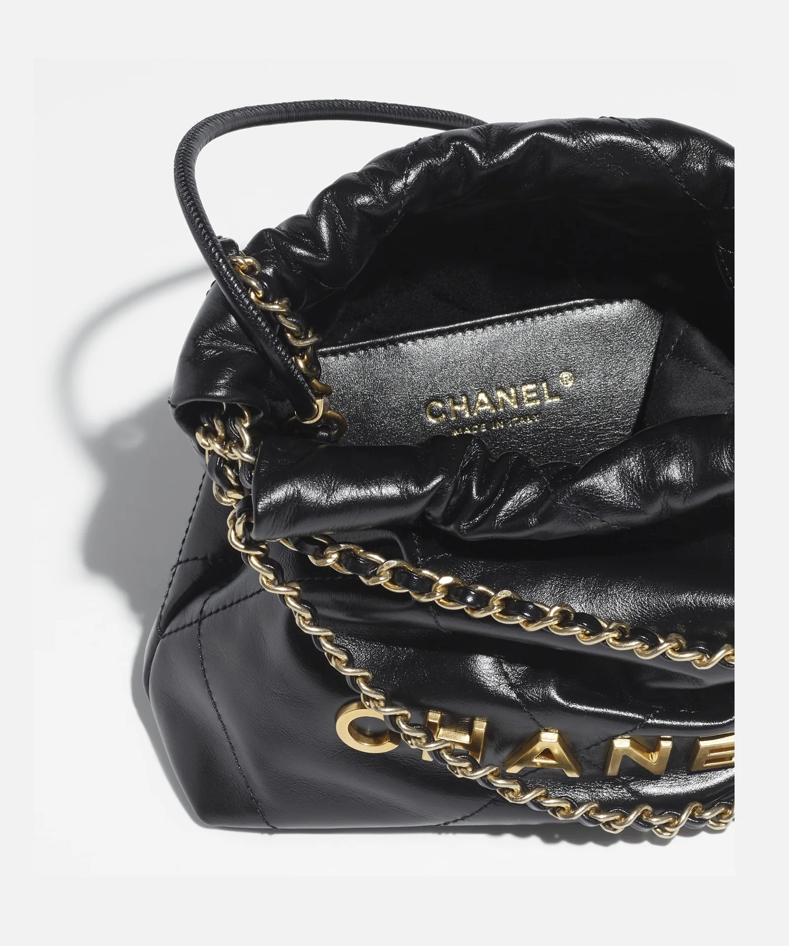 CHANEL CHANEL 22 Mini Handbag official image 03