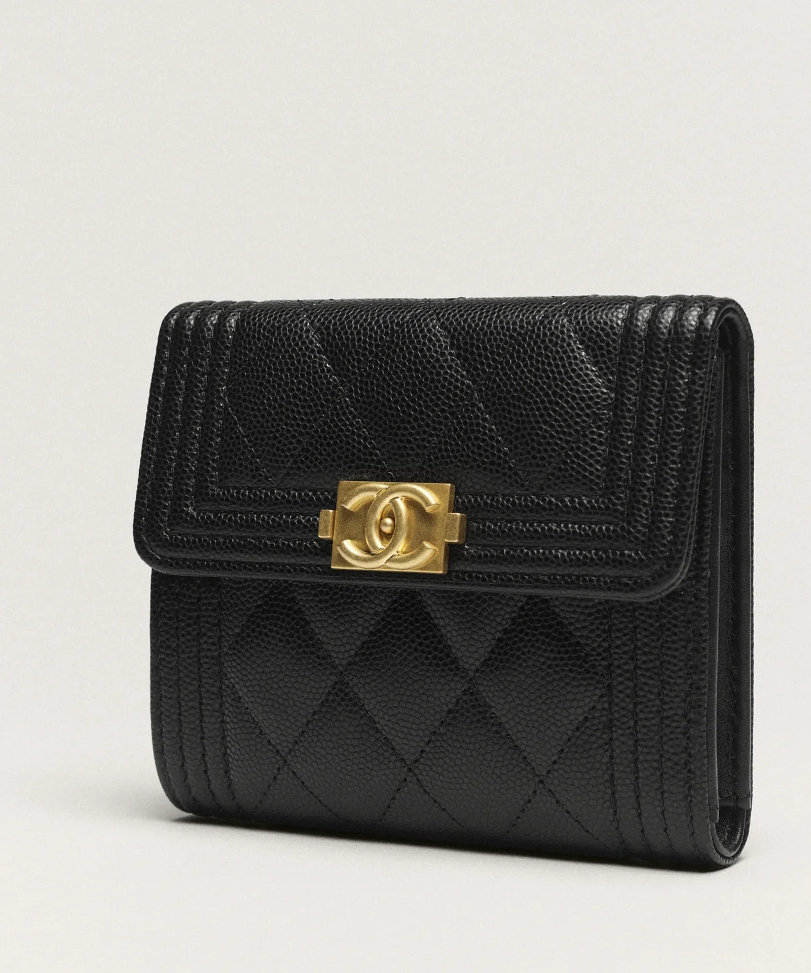 CHANEL BOY CHANEL Small Flap Wallet official image 03