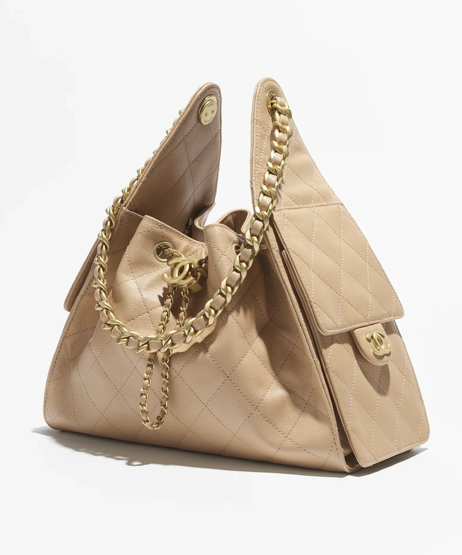 CHANEL CHANEL 25 Small Handbag official image 02