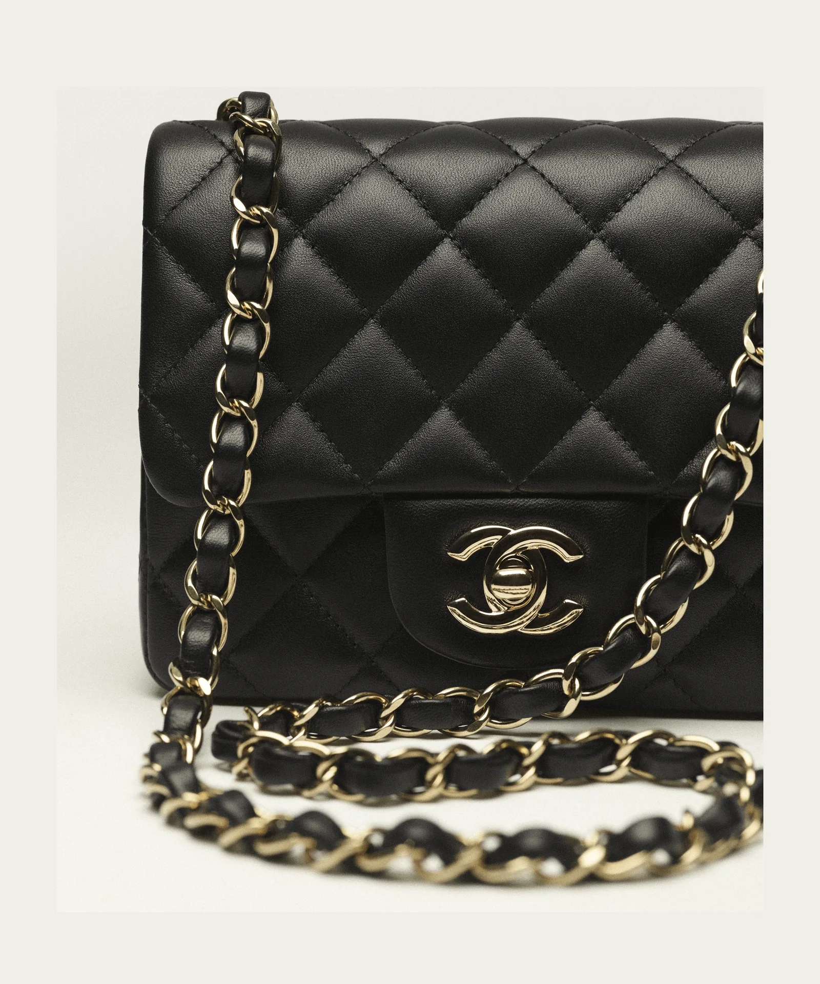 CHANEL Mini Classic Handbag official image 05